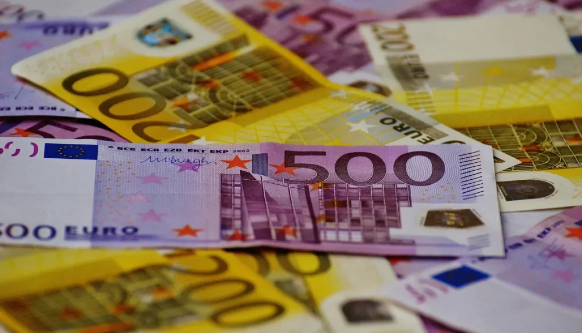 Blanchiment de fraude fiscale : billets en euros, Maître Alexis Germe, avocat fiscaliste à Bordeaux